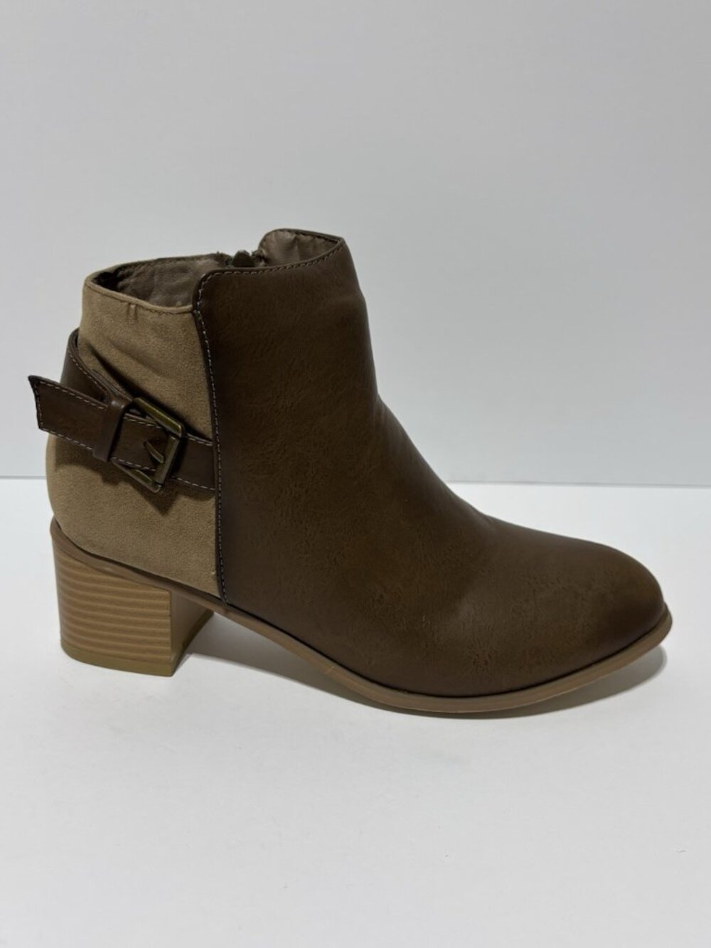 JG Women’s Brown Ankle Booties, Size 8.5 M